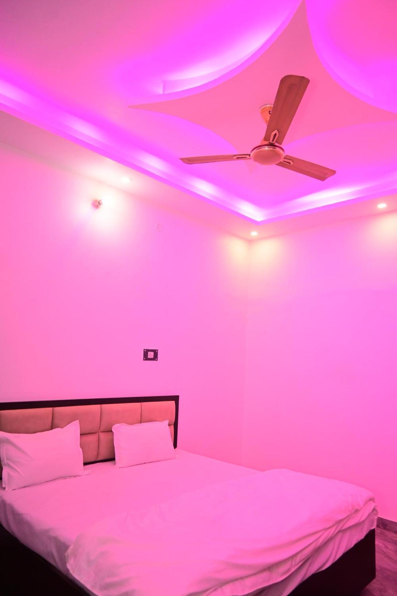 Shri Narayanam Guest House And Home Stay Ayodhya Exterior photo